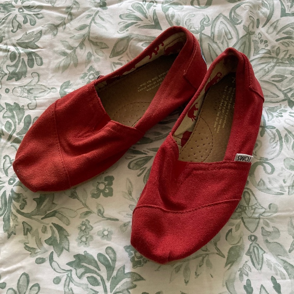 Red Toms